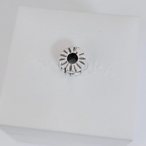 Pandora Heart Pattern Clip Charm Pendant S925 Silver with box - Picture 5 of 6